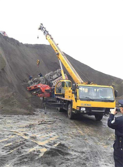 天门上犹道路救援